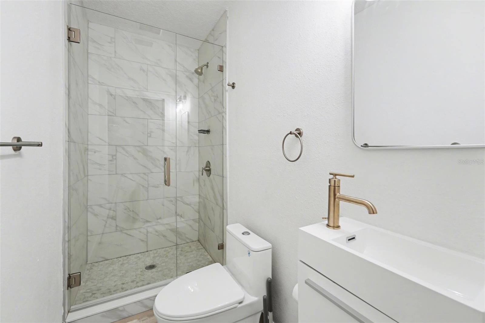 Image 24 of 30 For 1640 Cape Hope Avenue Ne 4