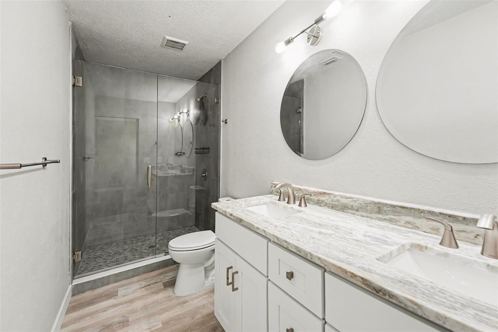 Image 26 of 30 For 1640 Cape Hope Avenue Ne 4