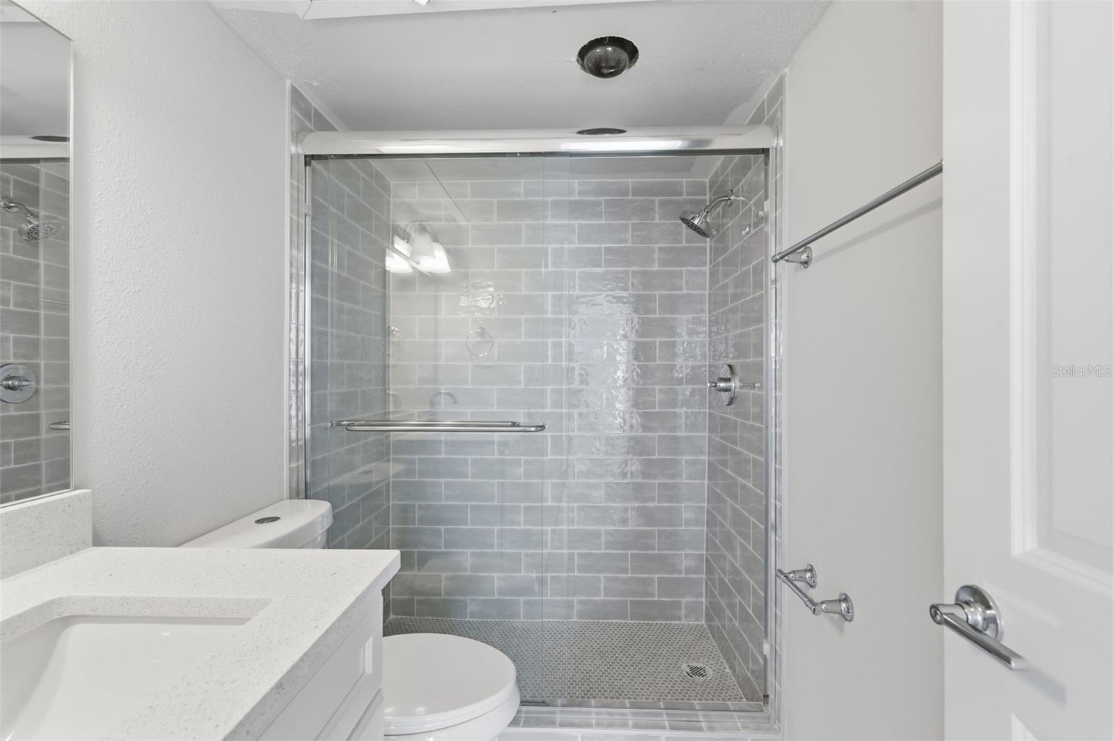 Image 16 of 30 For 8901 Blind Pass Road 124