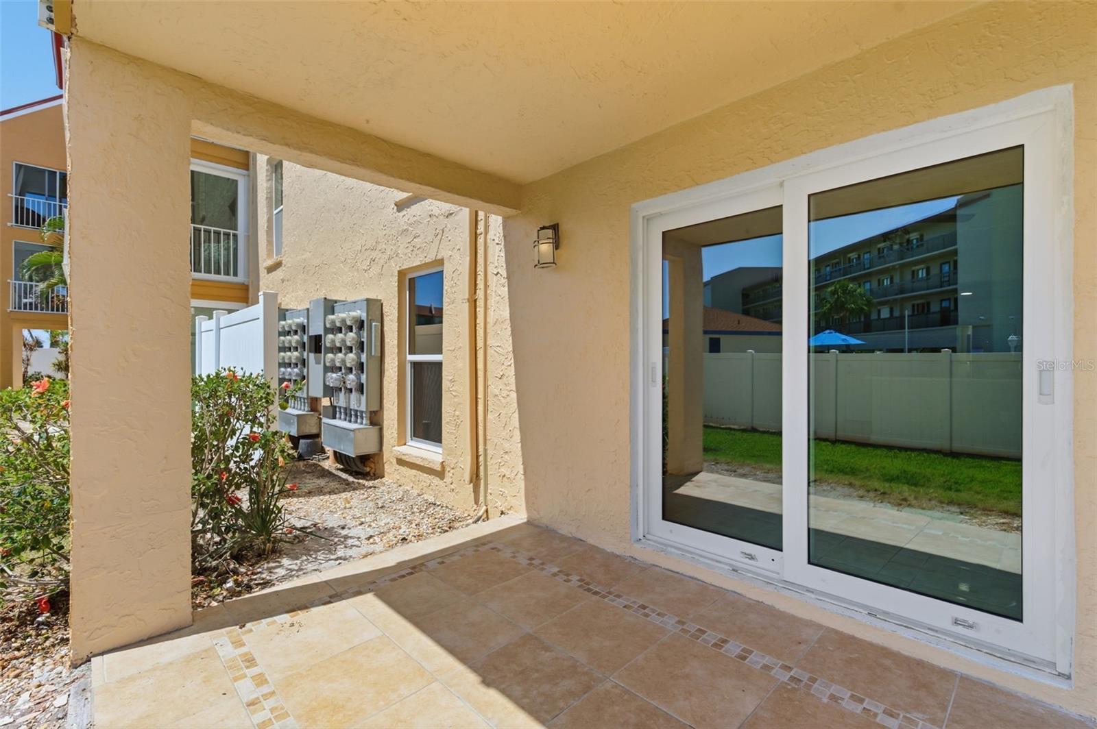 Image 17 of 30 For 8901 Blind Pass Road 124