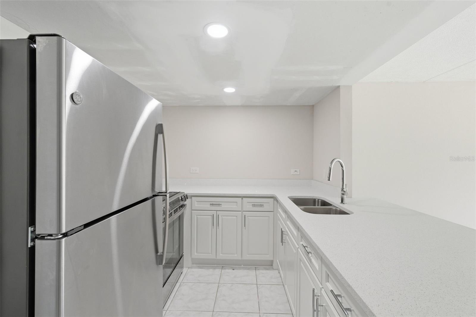 Image 5 of 30 For 8901 Blind Pass Road 124