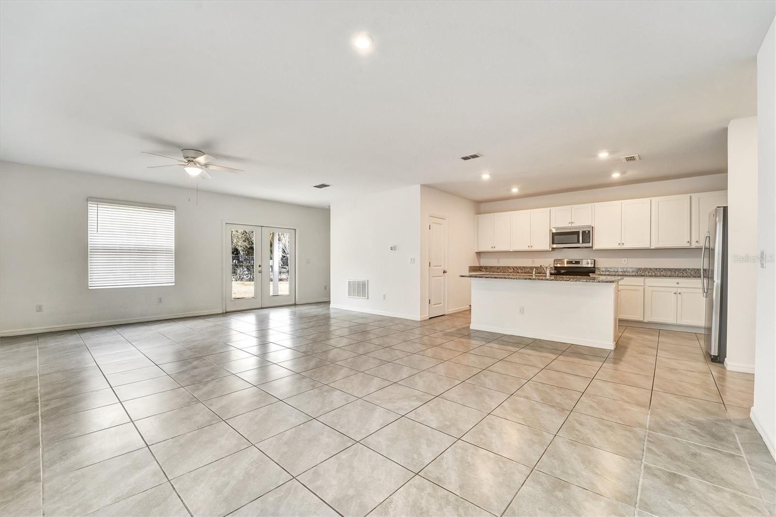 Listing photo id 6 for 6963 Shelby Lynn Way