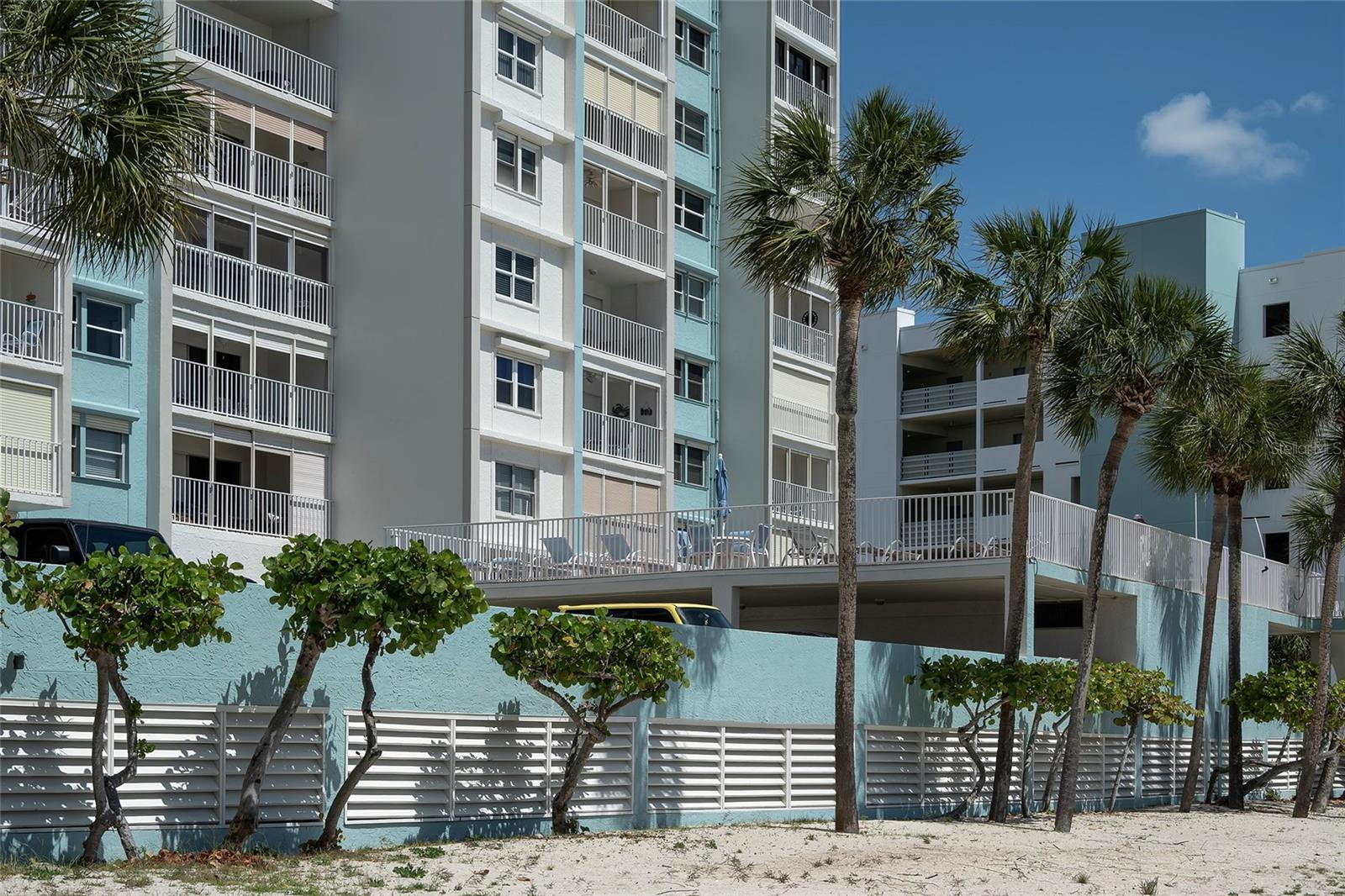 Image 39 of 44 For 11000 Gulf Boulevard 804 + 805