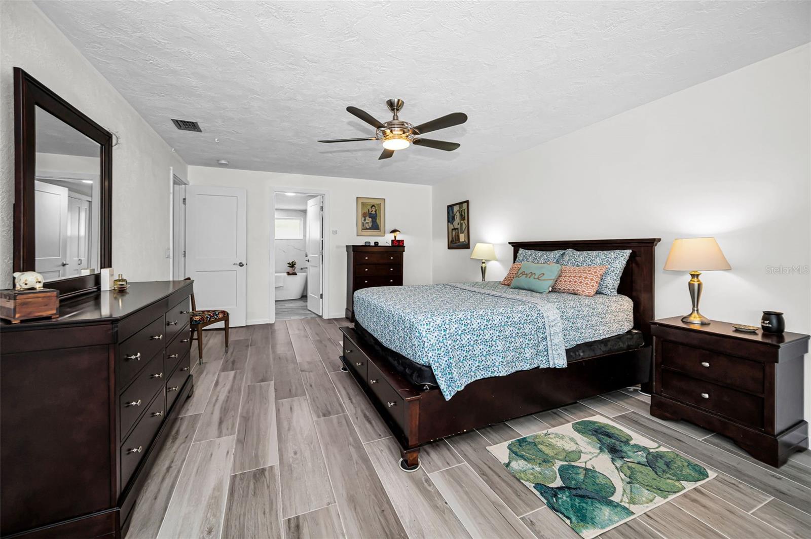 Image 27 of 68 For 2457 Stag Run Boulevard