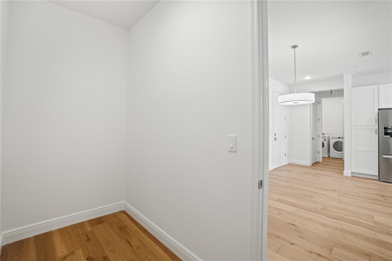 Image 16 of 32 For 600 3rd Avenue S 307