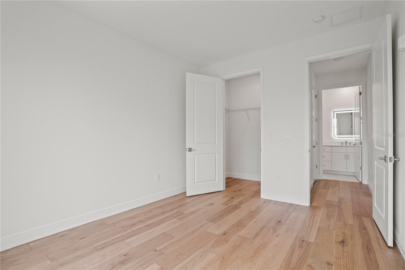 Image 19 of 32 For 600 3rd Avenue S 307