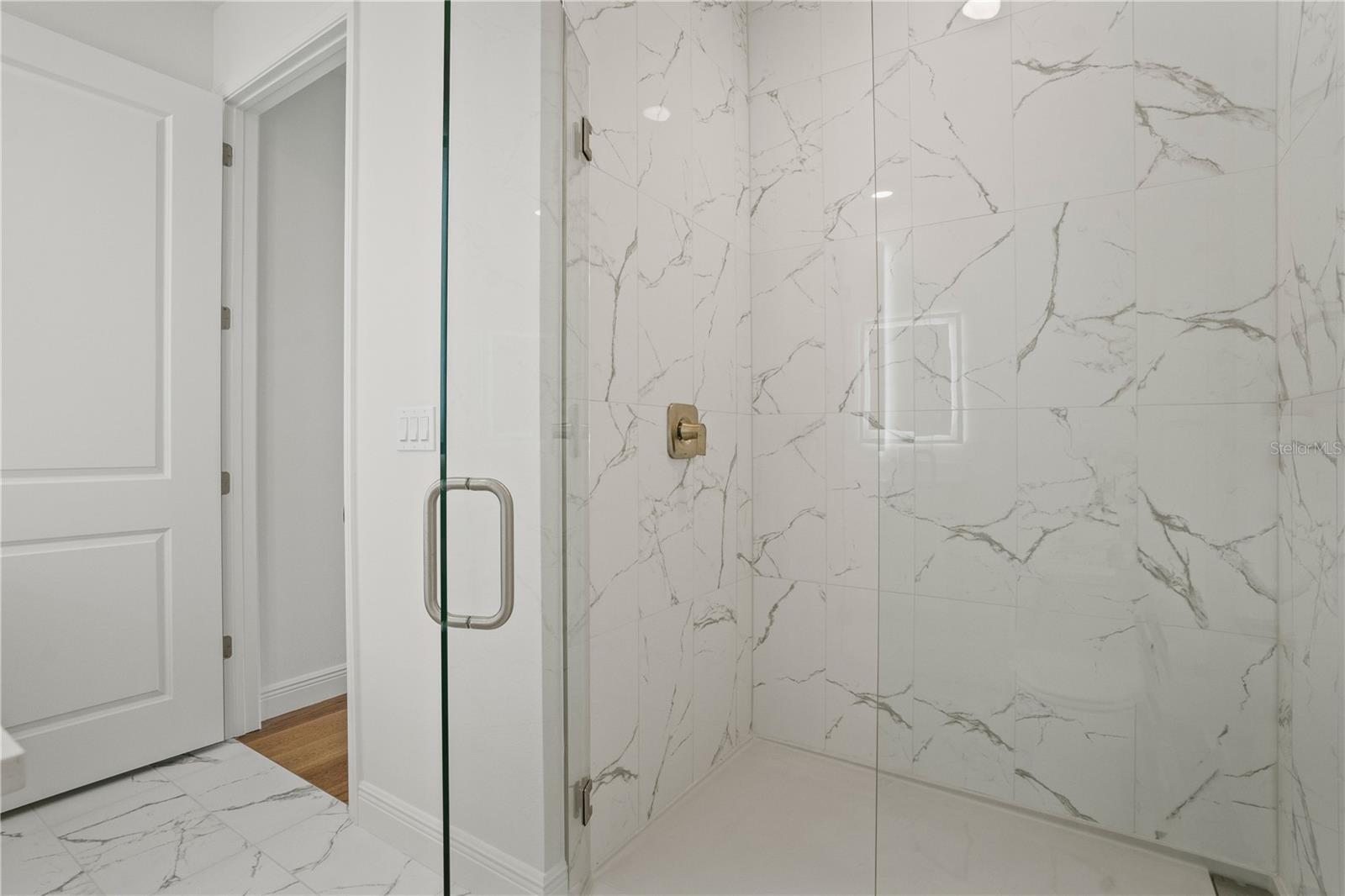 Image 22 of 32 For 600 3rd Avenue S 307