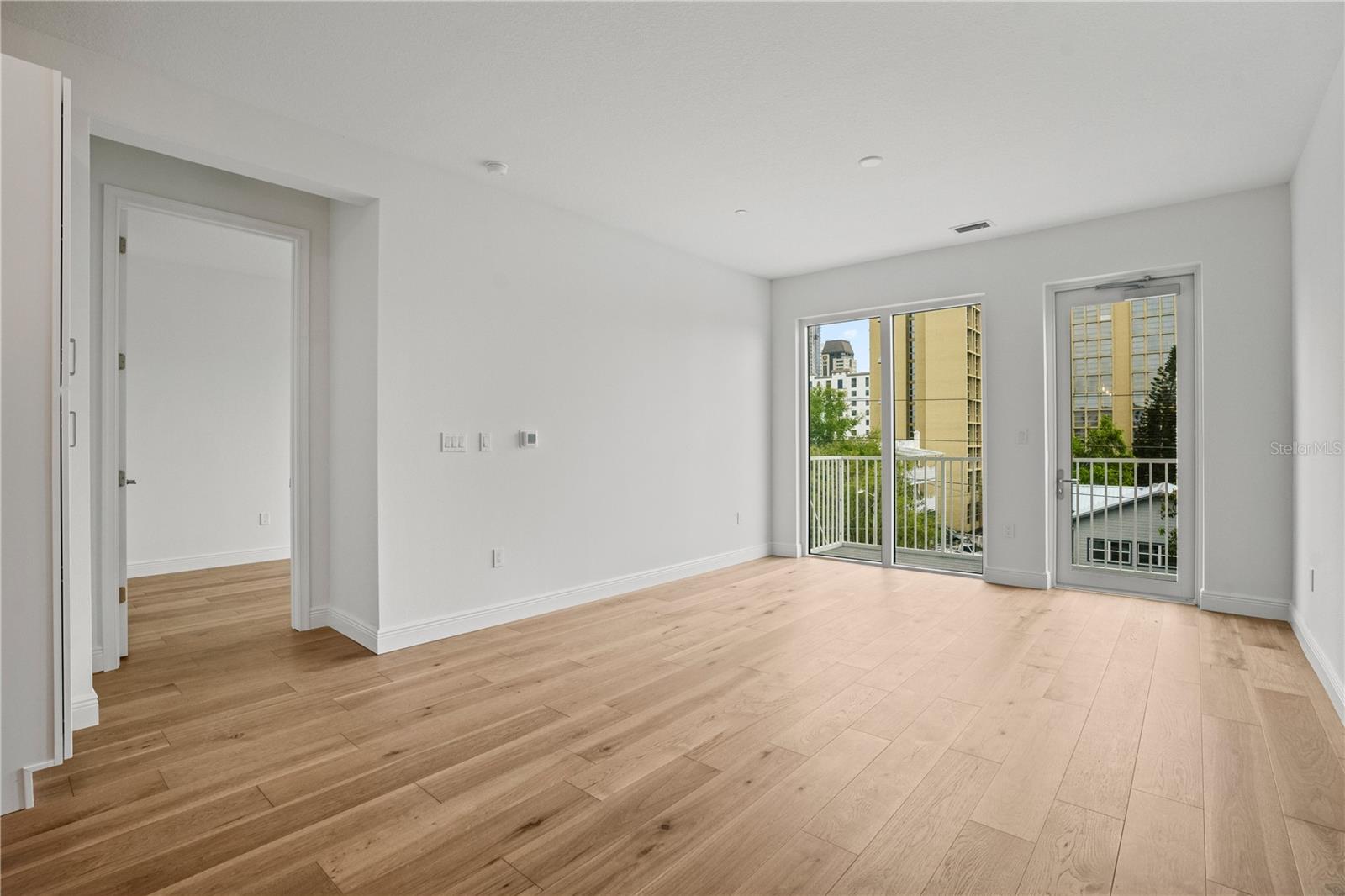 Image 8 of 32 For 600 3rd Avenue S 307