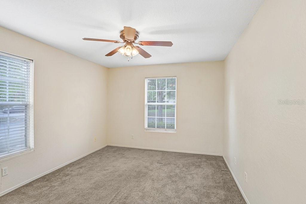 Listing photo id 27 for 5924 Brickleberry Lane 102