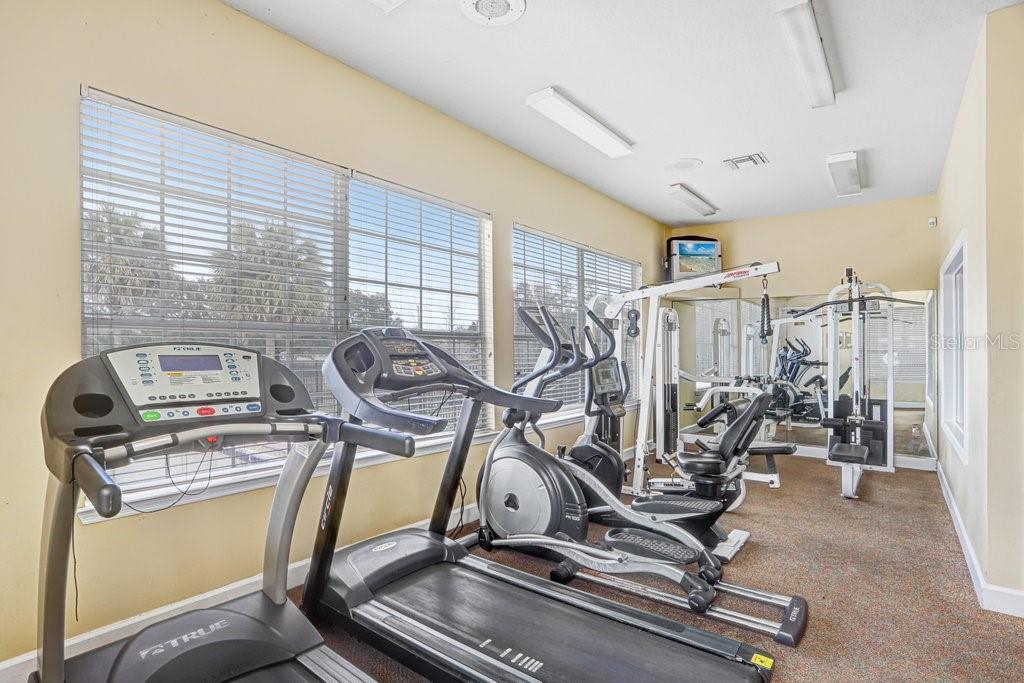 Listing photo id 7 for 5924 Brickleberry Lane 102