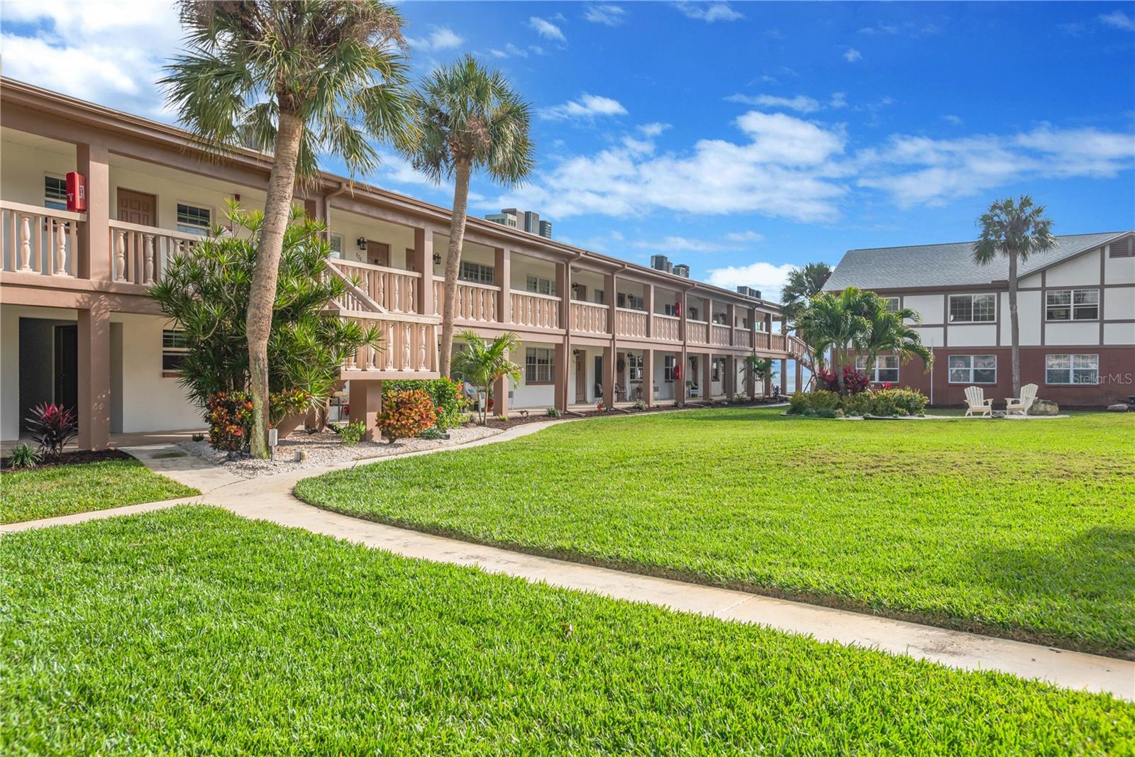 Image 16 of 20 For 650 Pinellas Point Drive S 122