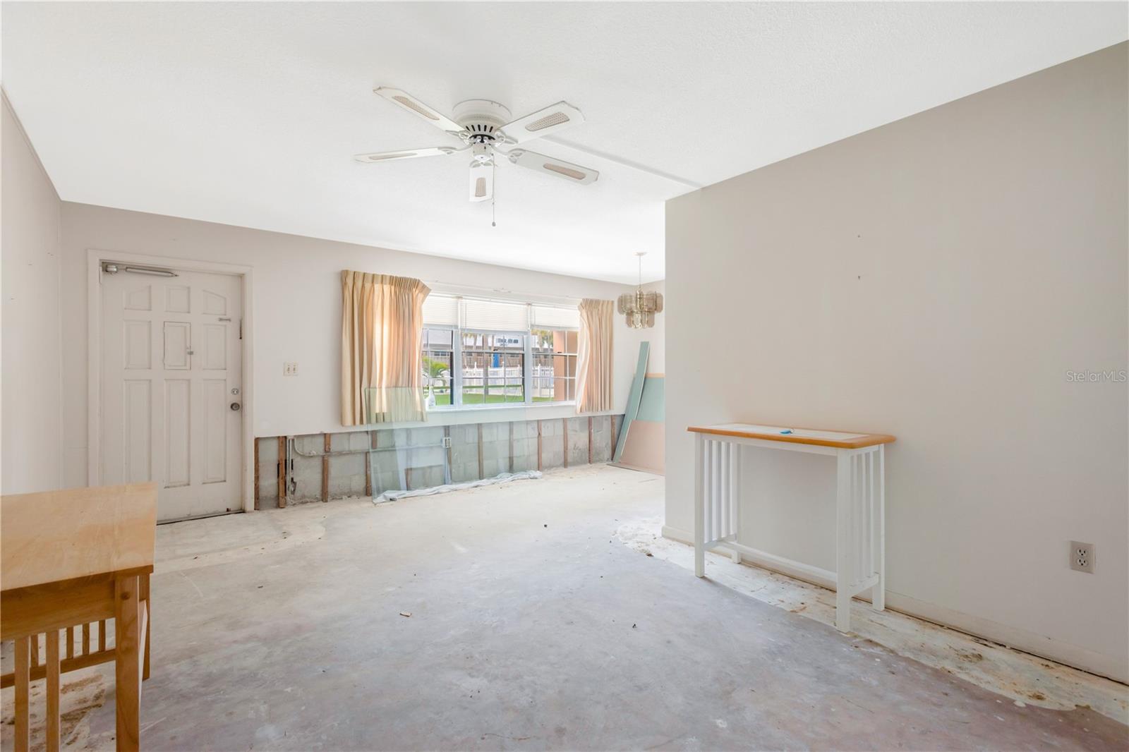 Image 8 of 20 For 650 Pinellas Point Drive S 122