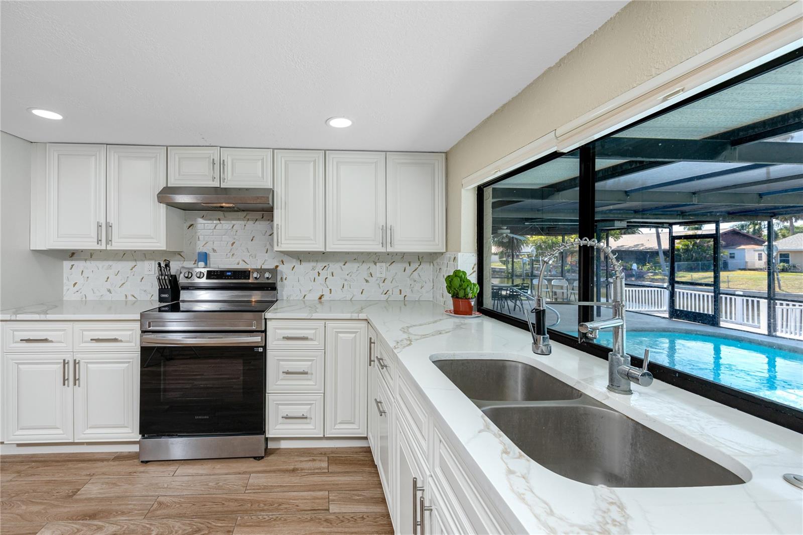 Image 13 of 53 For 9903 San Mateo Way