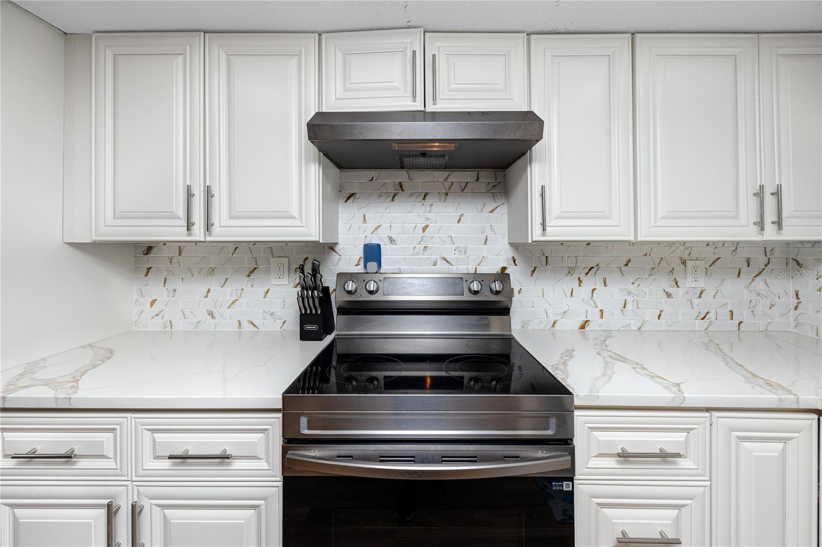 Image 14 of 53 For 9903 San Mateo Way