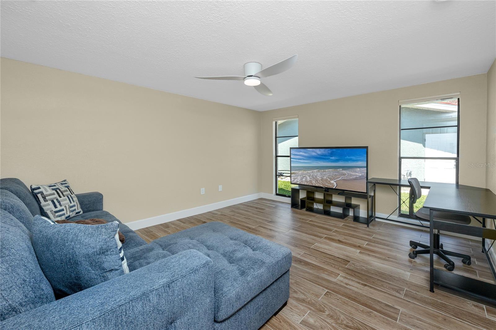 Image 18 of 53 For 9903 San Mateo Way