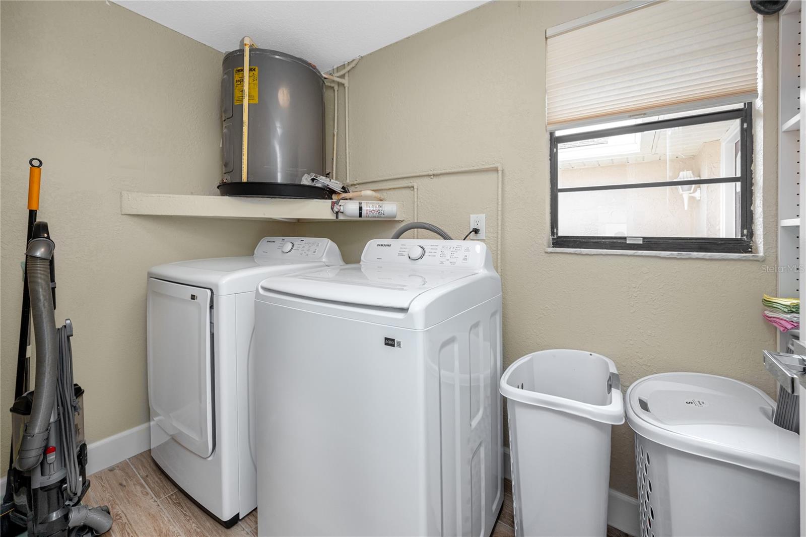 Image 23 of 53 For 9903 San Mateo Way