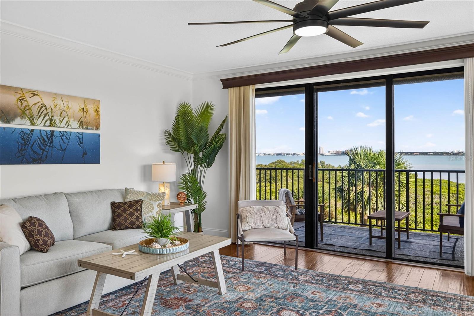 Image 4 of 30 For 1501 Gulf Boulevard 205