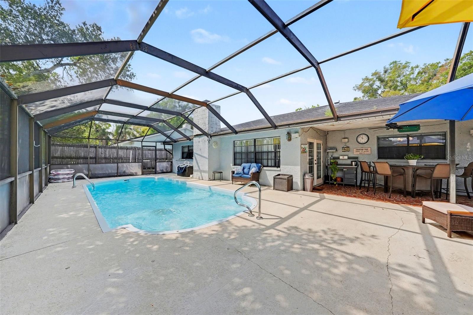 Image 3 of 21 For 8731 Woodcrest Drive