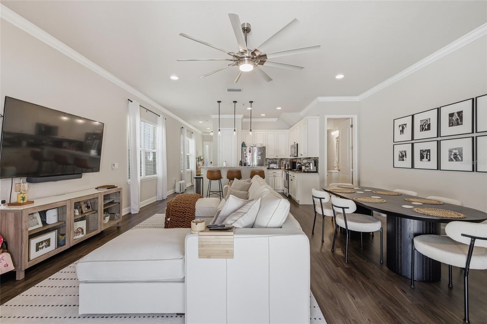 Image 10 of 42 For 2407 North B Street 1