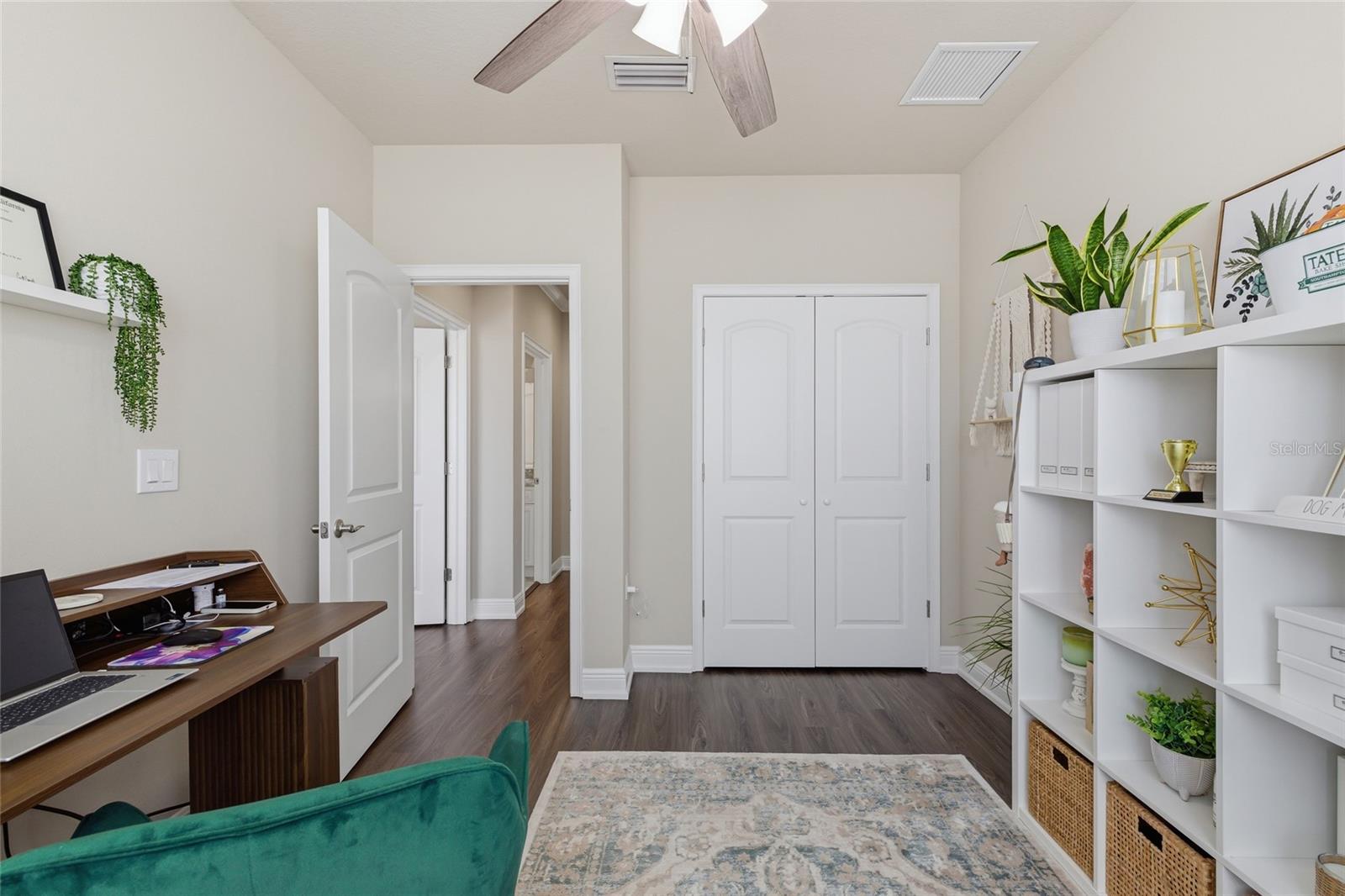 Image 29 of 42 For 2407 North B Street 1