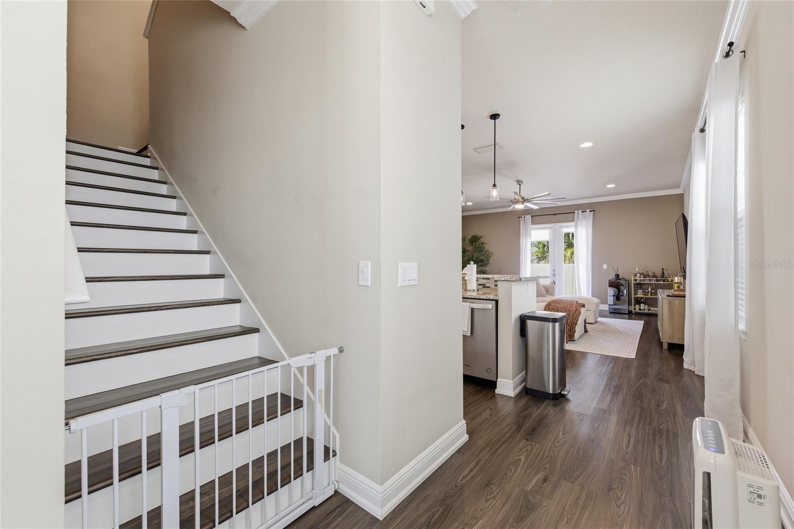 Image 36 of 42 For 2407 North B Street 1