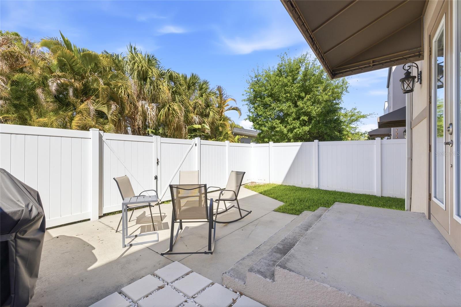 Image 38 of 42 For 2407 North B Street 1