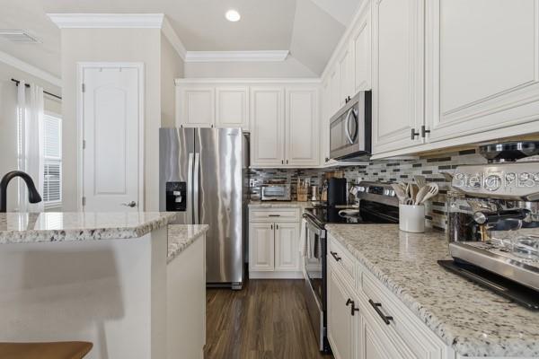 Image 4 of 42 For 2407 North B Street 1