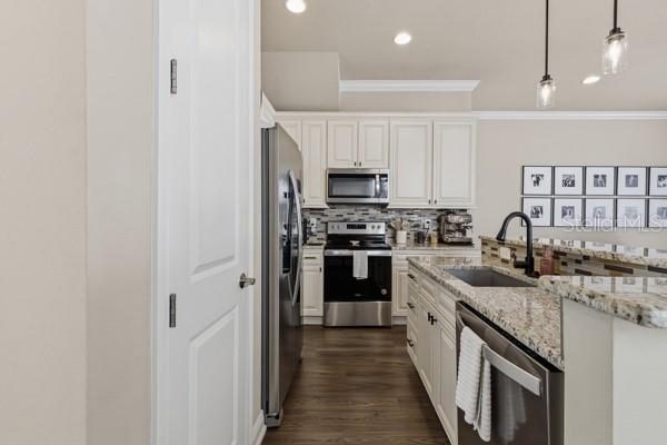 Image 5 of 42 For 2407 North B Street 1