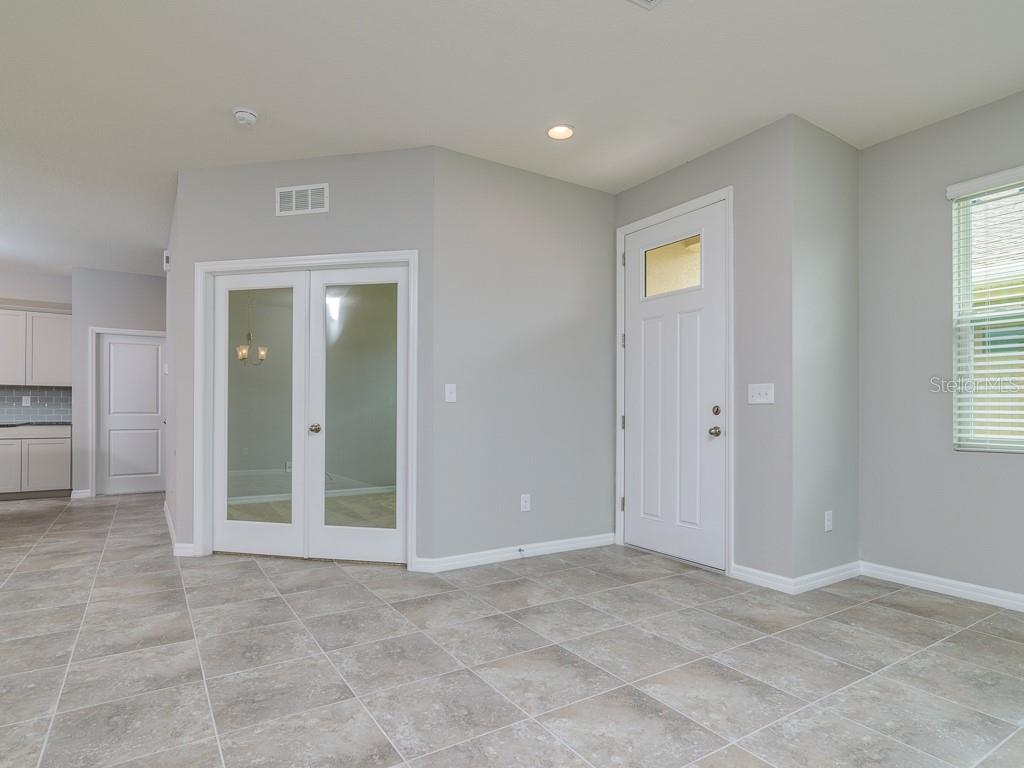 Image 3 of 19 For 7904 Timberview Loop