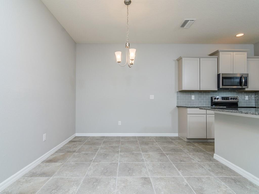 Image 9 of 19 For 7904 Timberview Loop