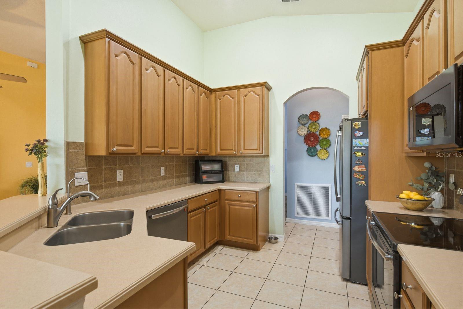 Image 10 of 71 For 2423 Triggerfish Court