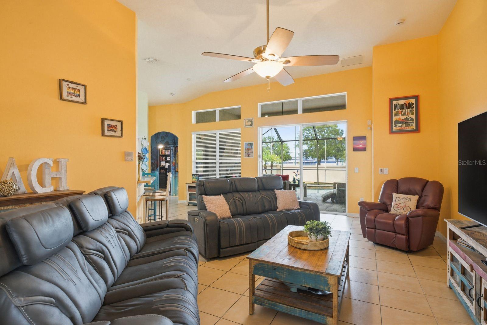 Image 18 of 71 For 2423 Triggerfish Court