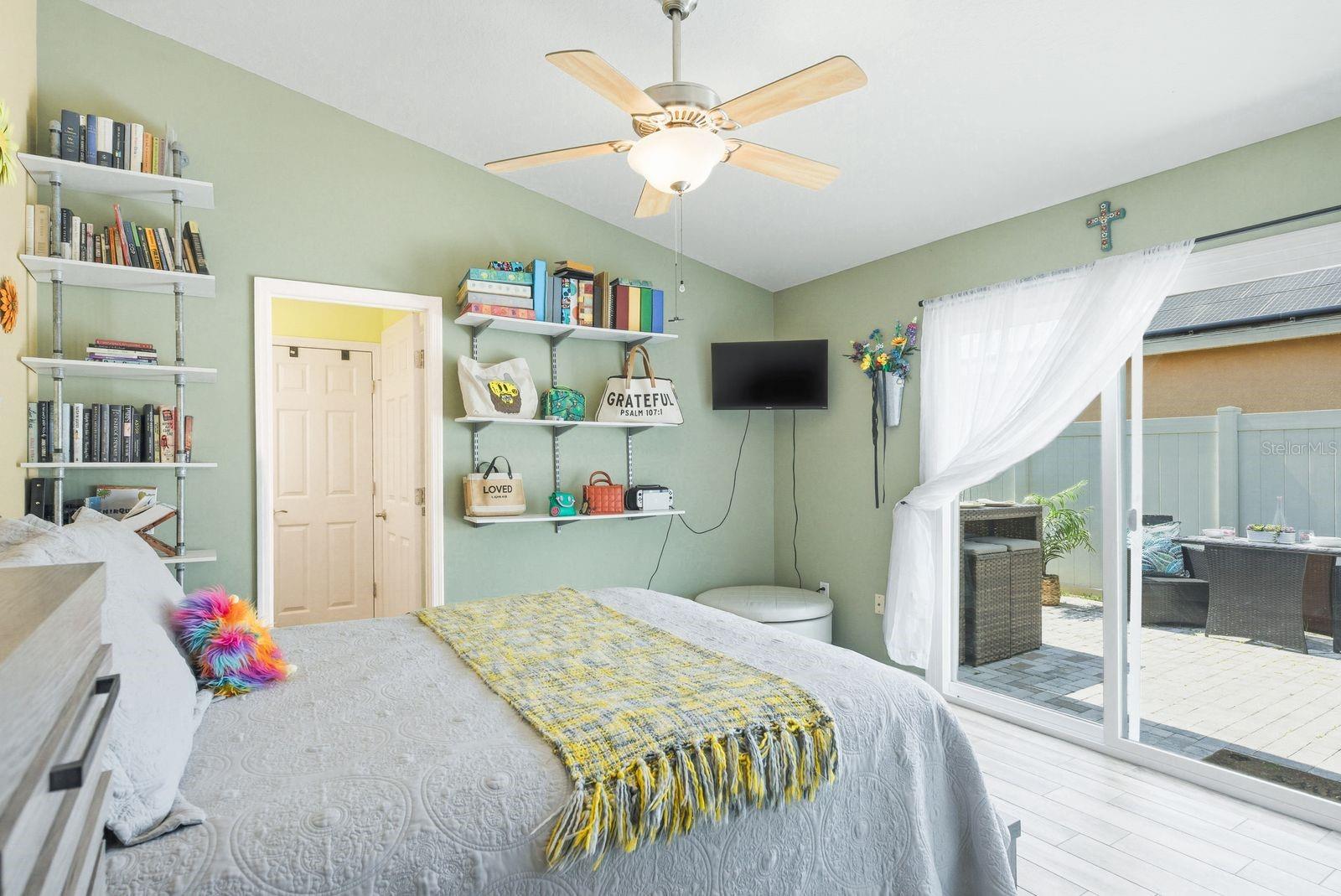Image 28 of 71 For 2423 Triggerfish Court