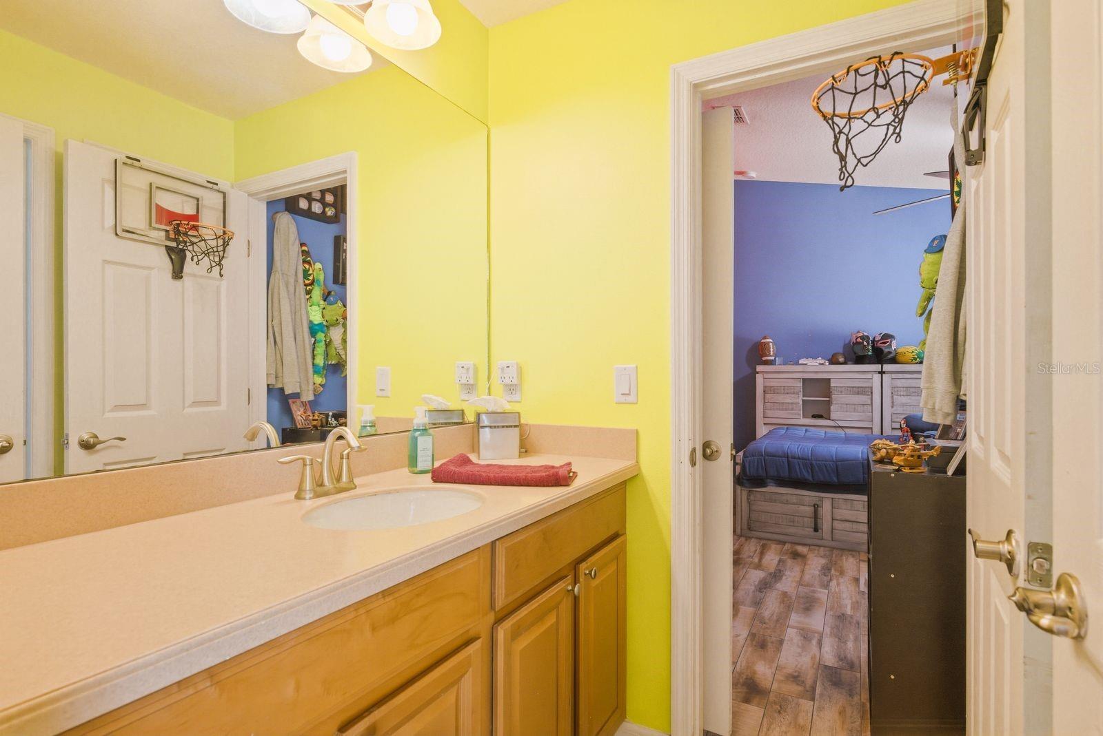 Image 35 of 71 For 2423 Triggerfish Court