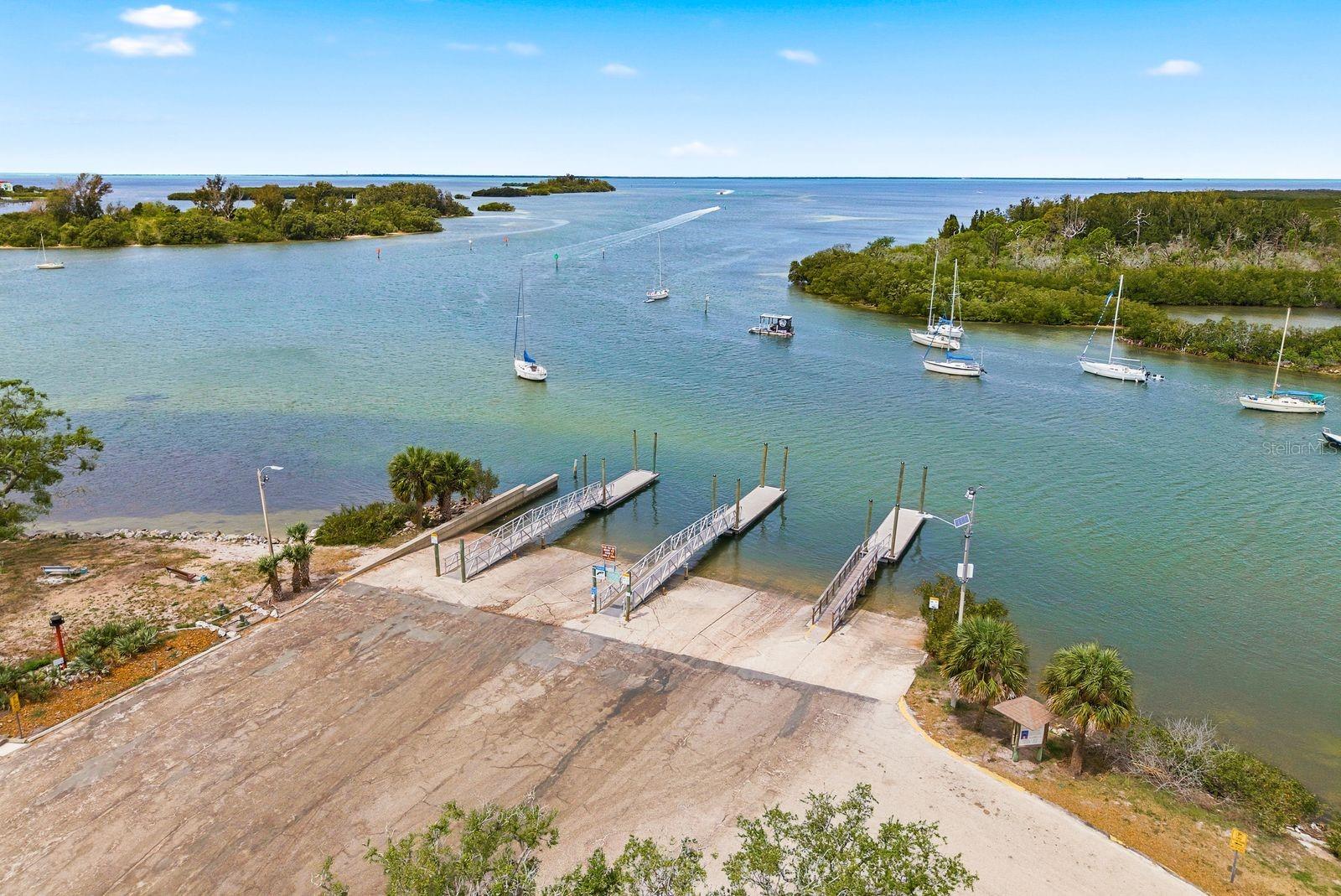 Image 50 of 71 For 2423 Triggerfish Court