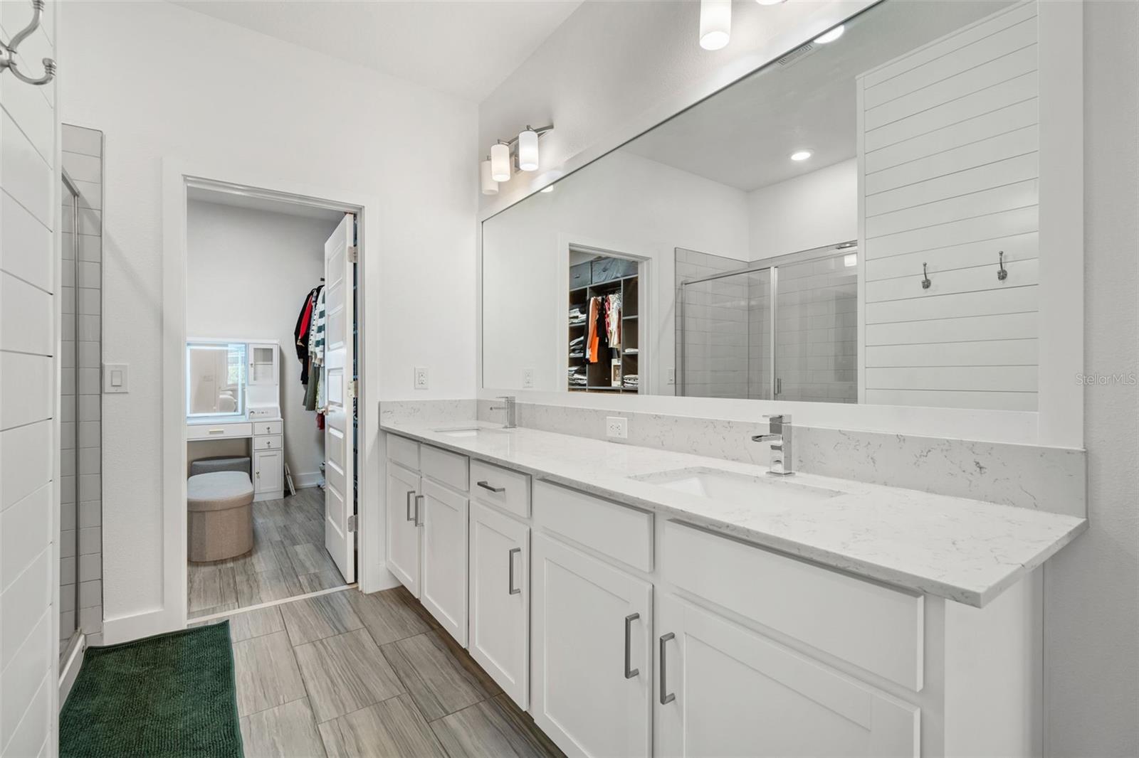 Image 17 of 52 For 4345 Cadence Loop