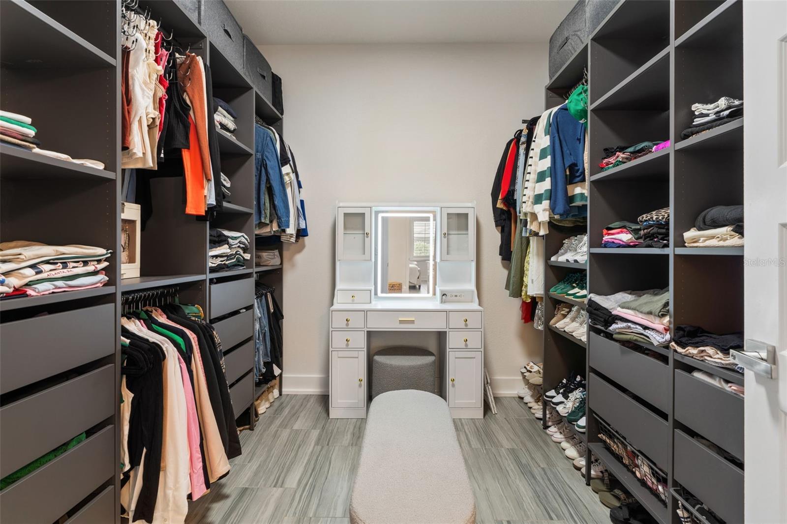 Image 19 of 52 For 4345 Cadence Loop