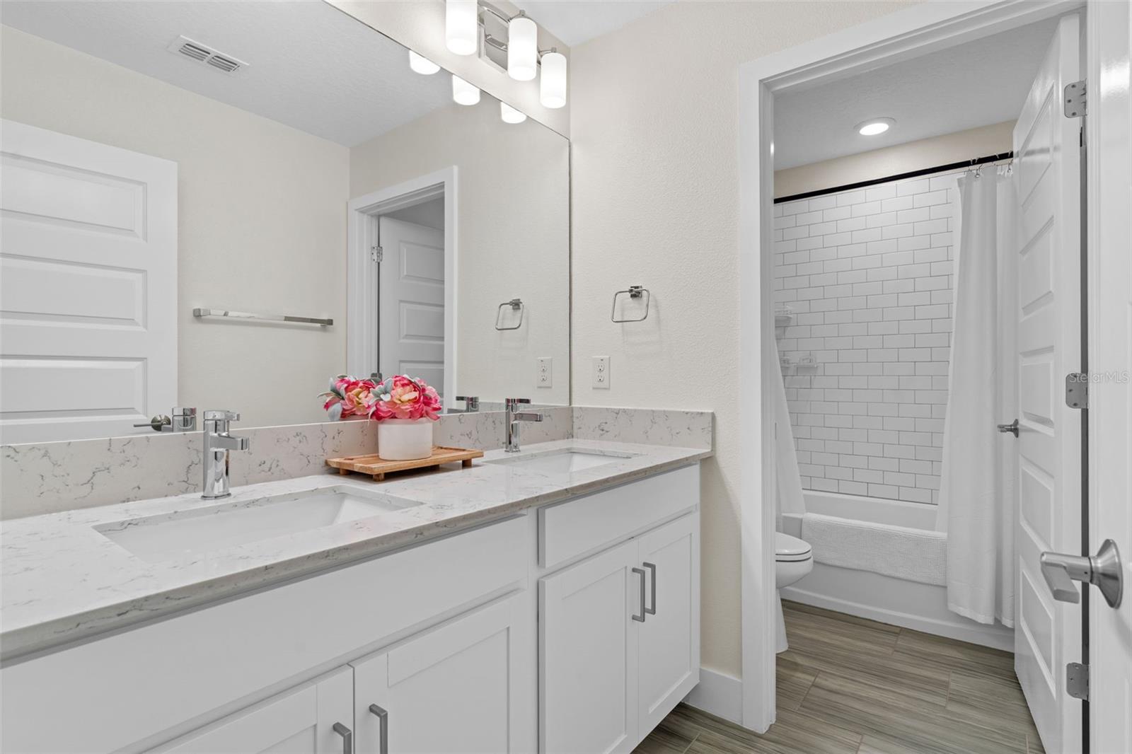 Image 20 of 52 For 4345 Cadence Loop