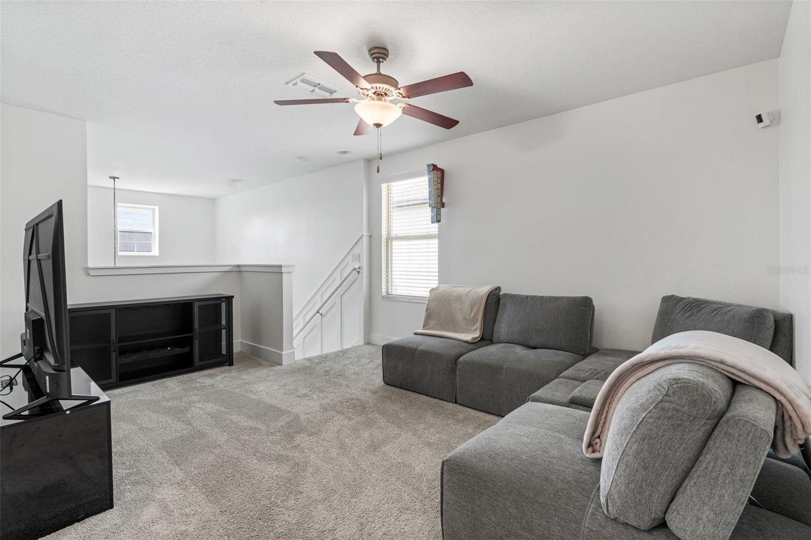 Image 22 of 52 For 4345 Cadence Loop