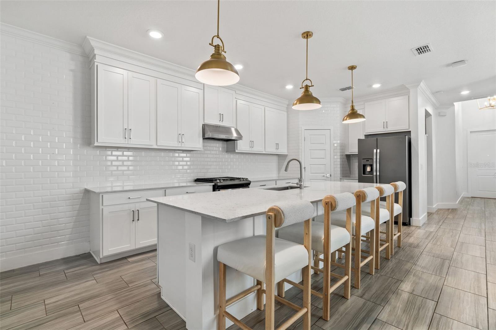 Image 8 of 52 For 4345 Cadence Loop