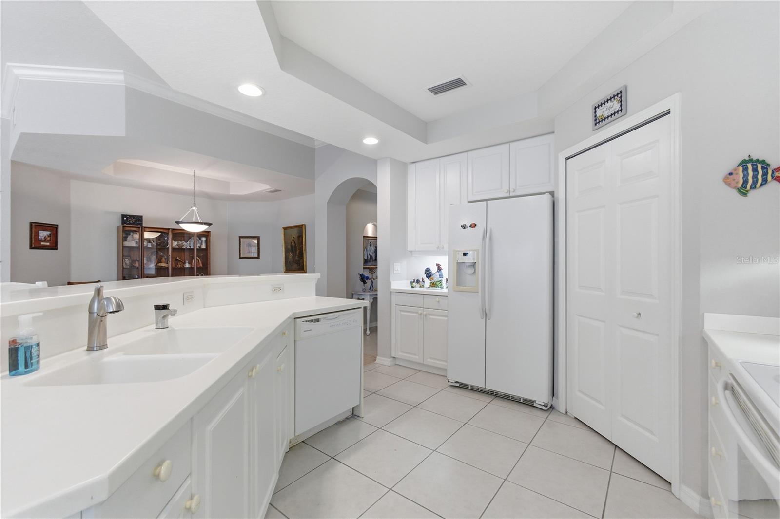 Image 5 of 31 For 4000 Ibis Way 101