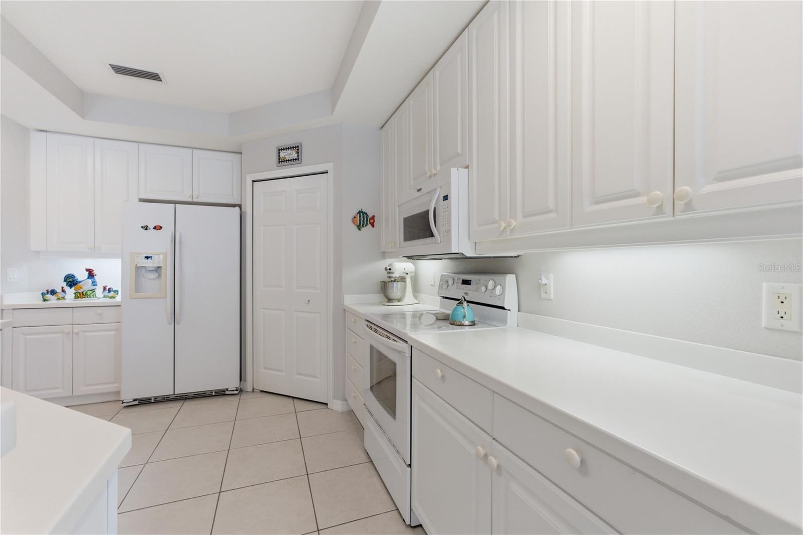 Image 7 of 31 For 4000 Ibis Way 101