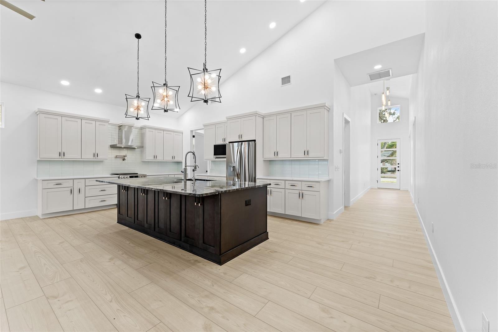 Image 26 of 59 For 4907 15th Avenue N