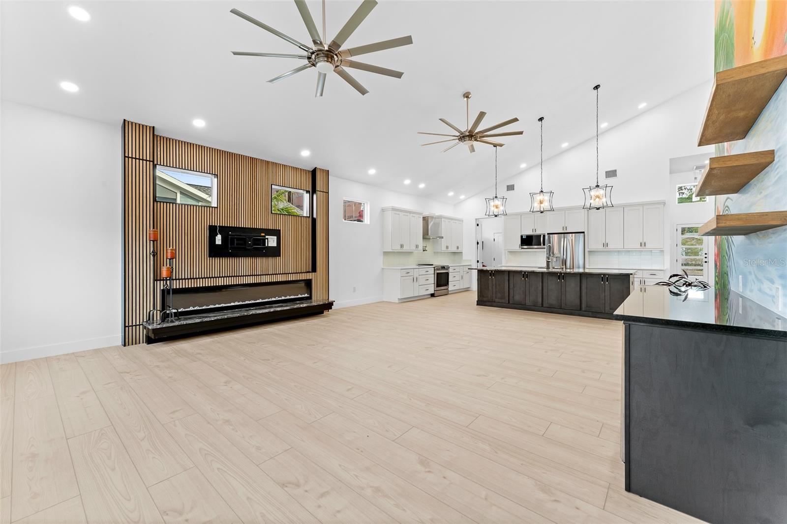 Image 30 of 59 For 4907 15th Avenue N