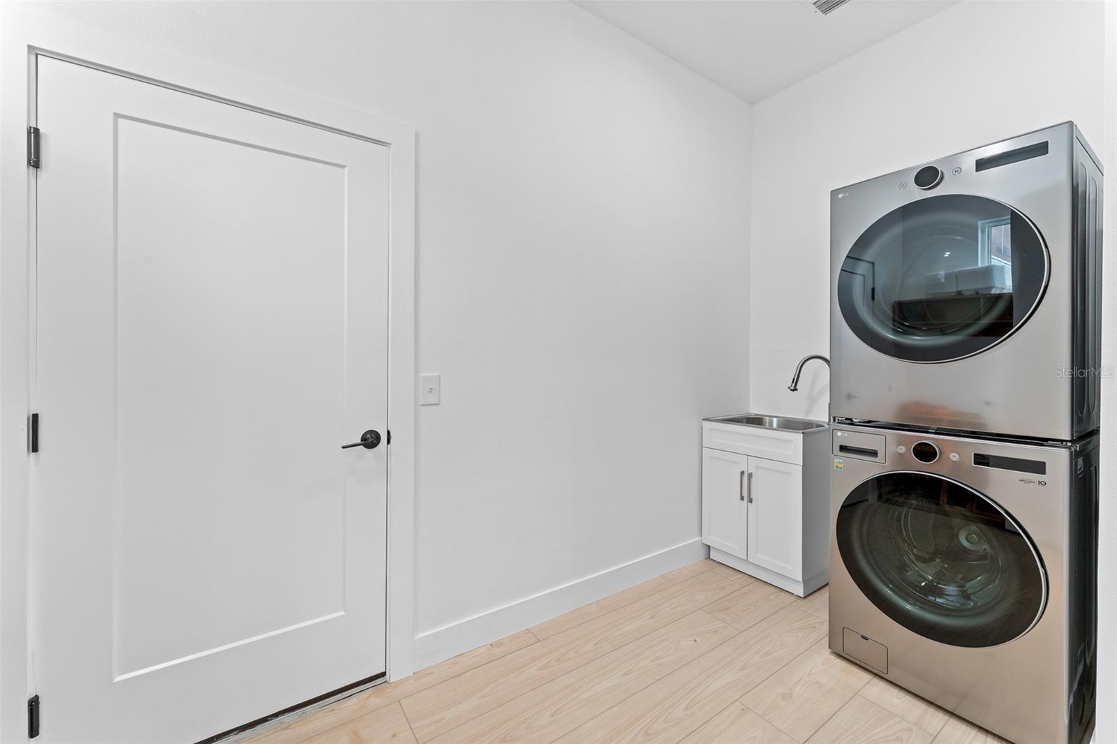 Image 51 of 59 For 4907 15th Avenue N