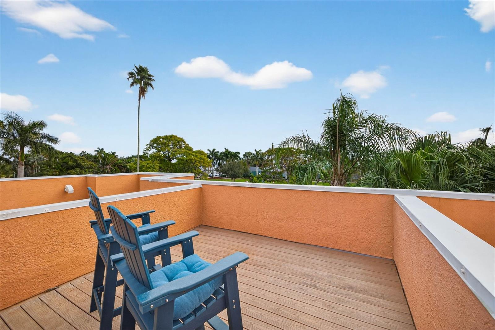 Image 27 of 35 For 922 Shore Drive Ne