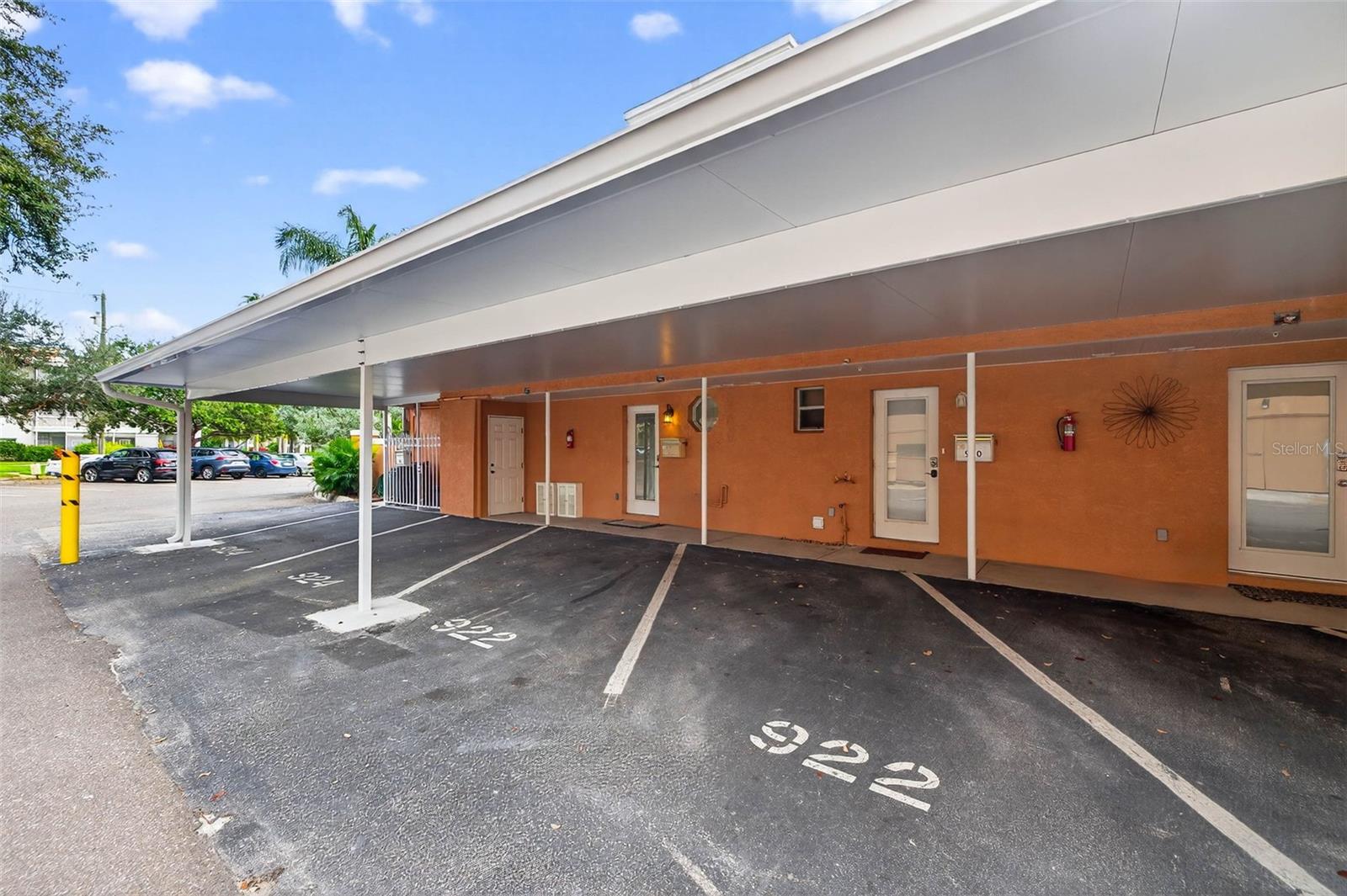 Image 30 of 35 For 922 Shore Drive Ne