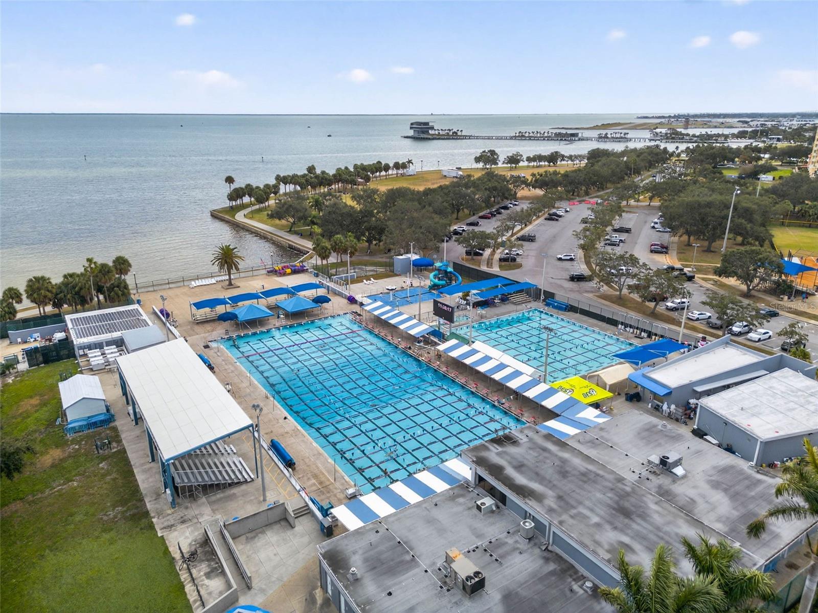 Image 32 of 35 For 922 Shore Drive Ne