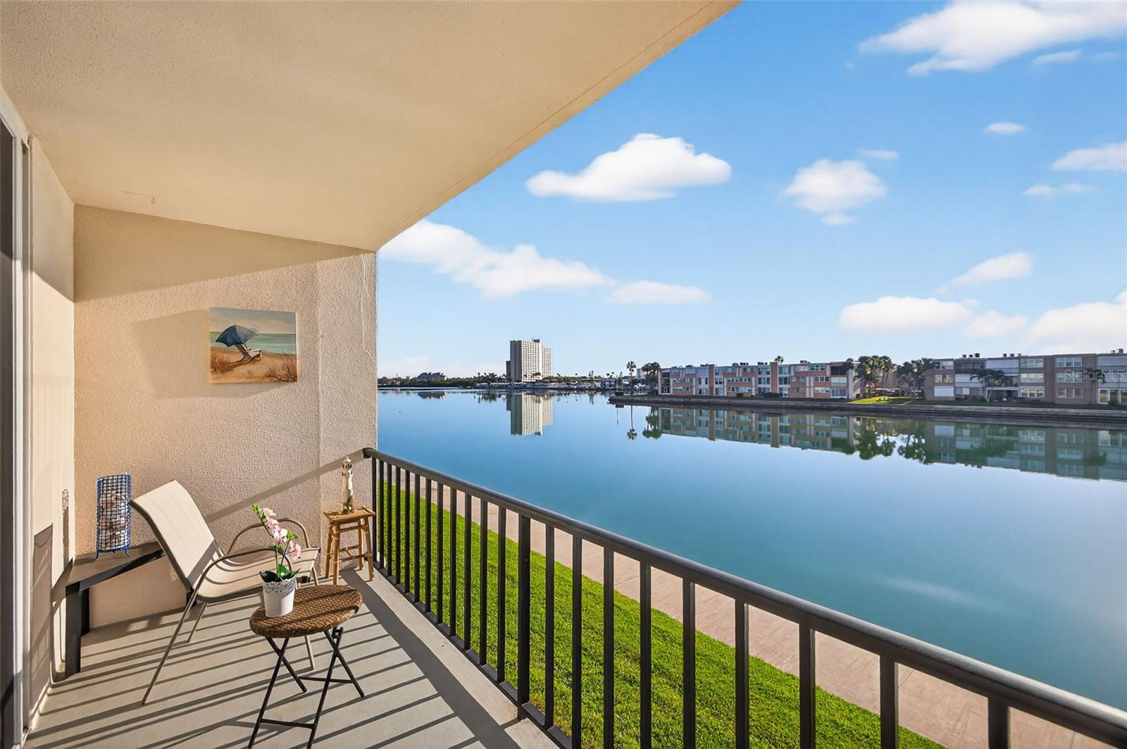 Image 25 of 30 For 7625 Sun Island Drive S 207