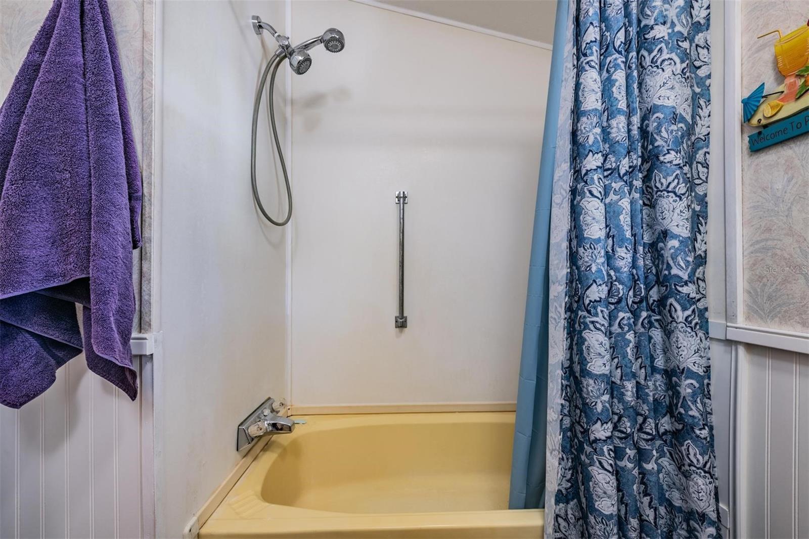 Image 17 of 47 For 605 Michigan Boulevard 39